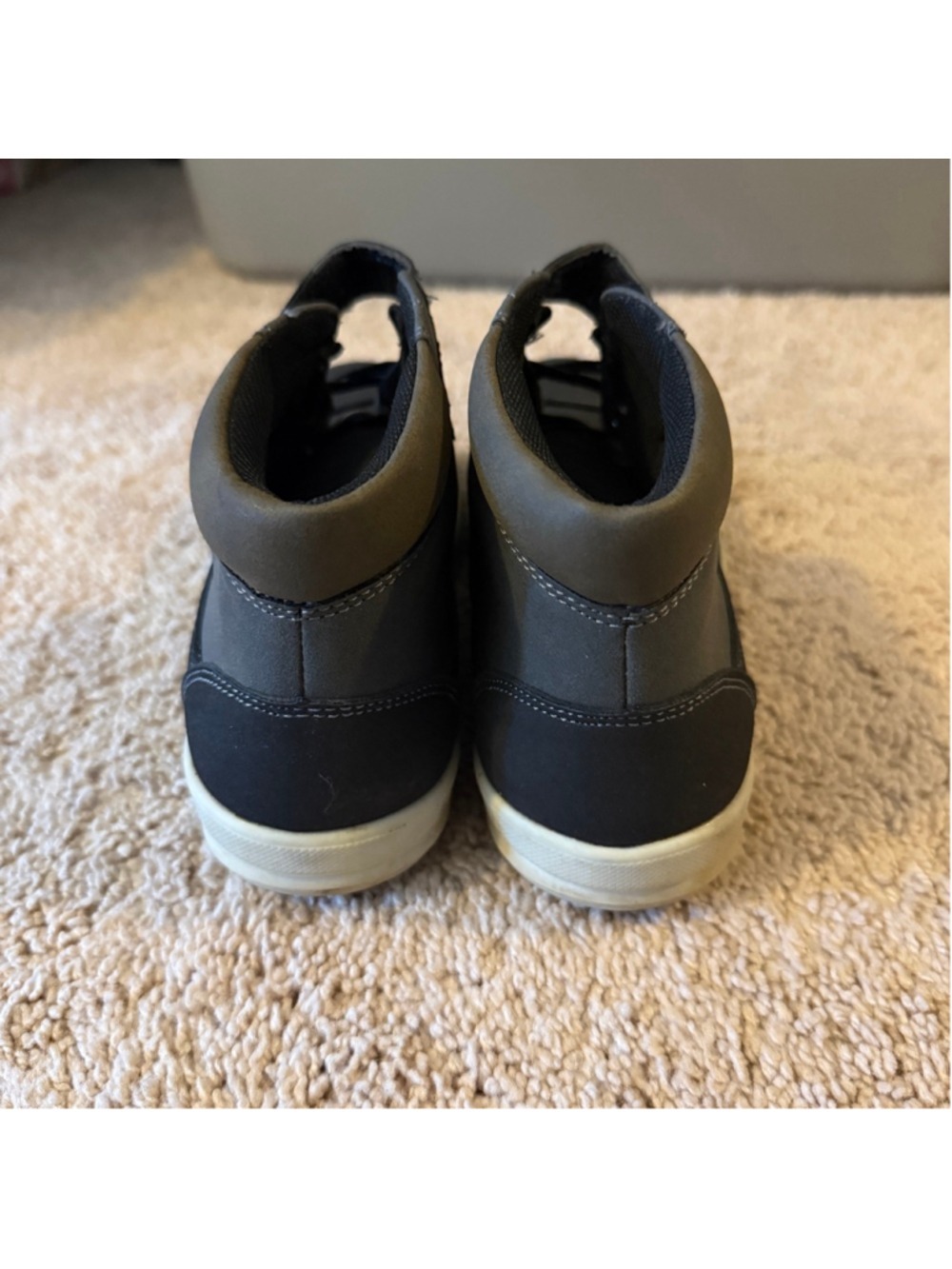 Boys Deer Stags Black Gray Boots Size 2.5 - Picture 5 of 6
